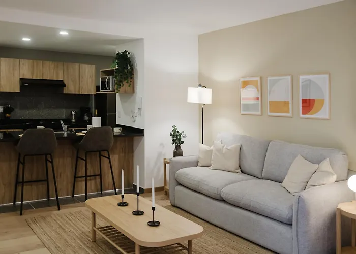Chic Loft Near Roma Design, Comfort & Rooftop Pool Hotel