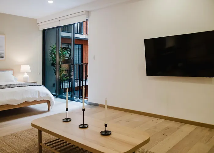 Chic Loft Near Roma Design, Comfort & Rooftop Pool Hotel *