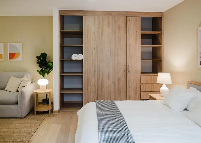 Hotel Chic Loft Near Roma Design, Comfort & Rooftop Pool *