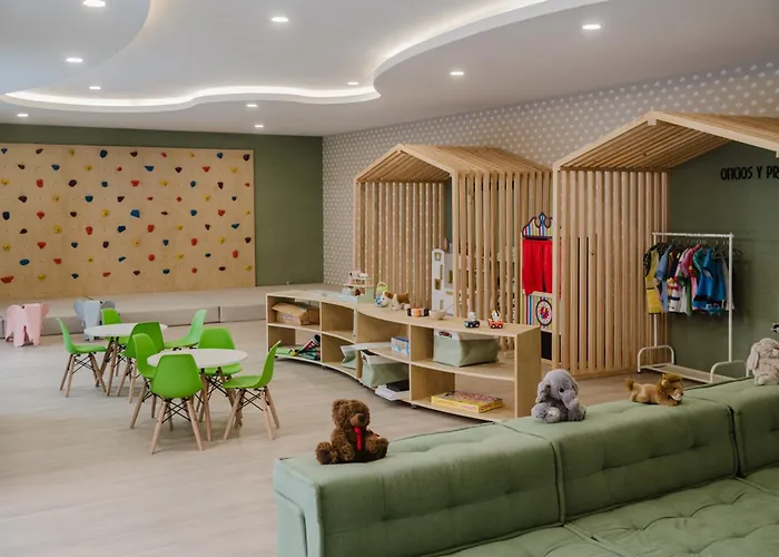 Hotel Chic Loft Near Roma Design, Comfort & Rooftop Pool